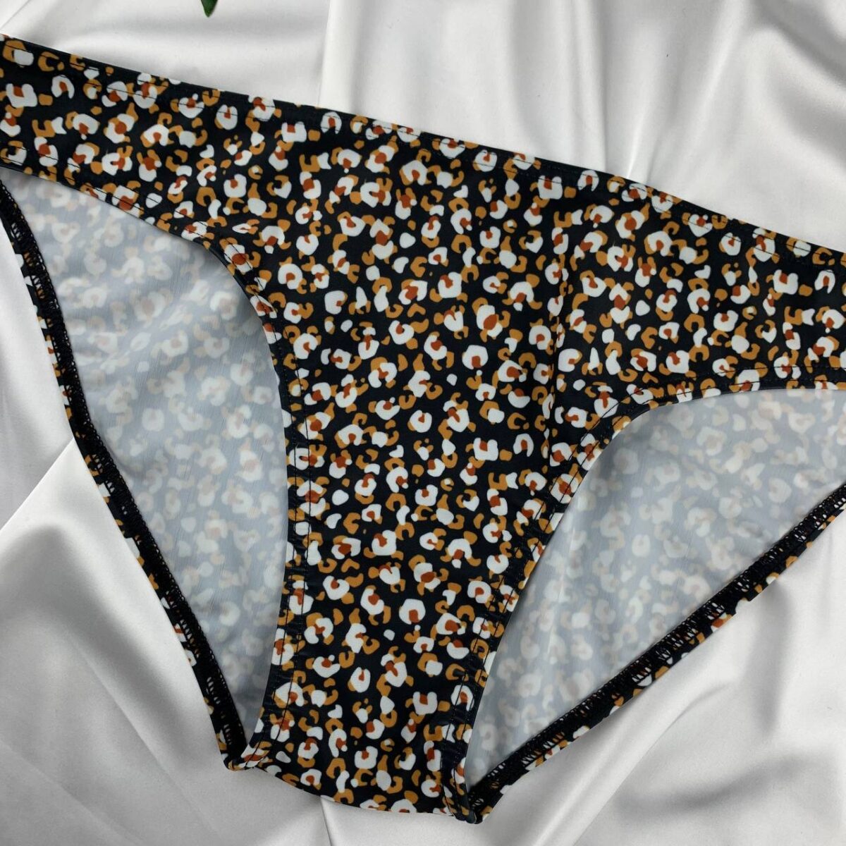 Bikini bottom from Tu - Image 3