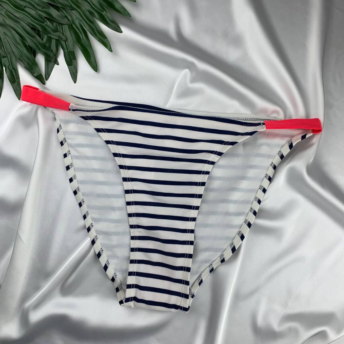 Bikini bottom made in germany - Image 1