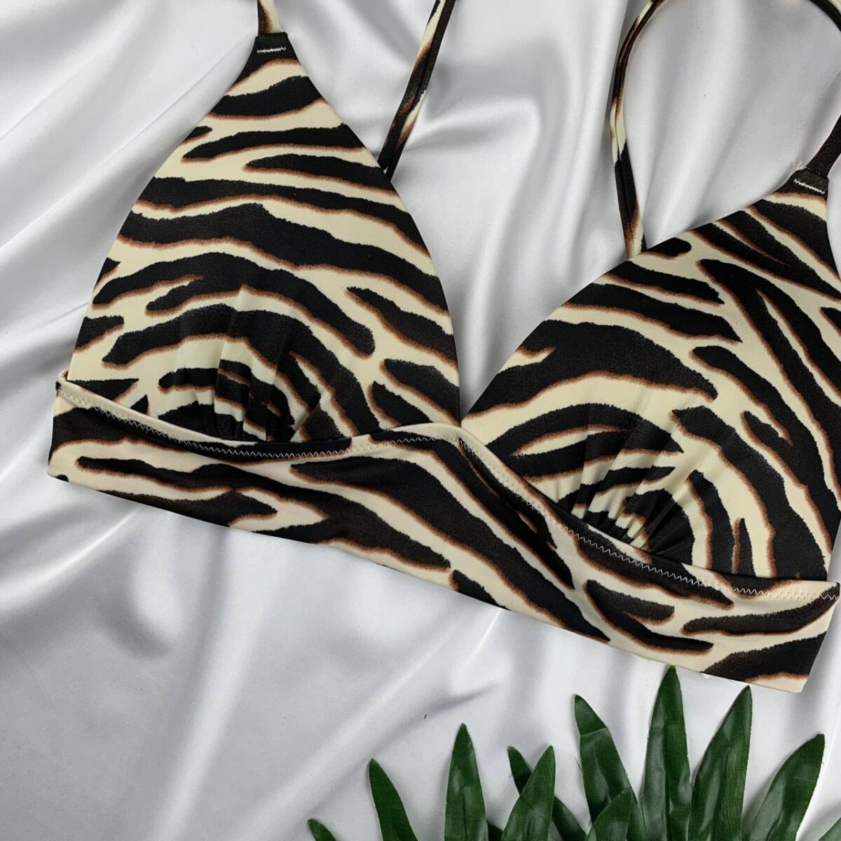Unwired padded bikini bra made in germany - Image 3