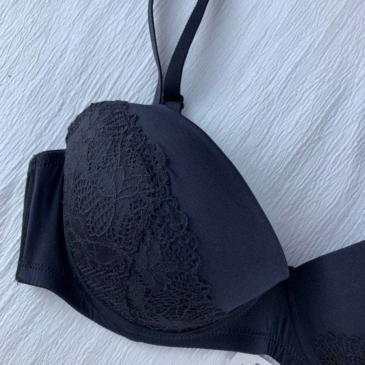 Wired padded bra from yamamay - Image 4