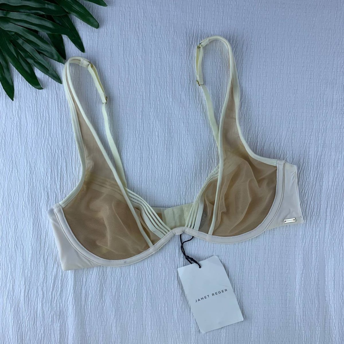 Wired lace lingerie bra from janet reger - Image 1
