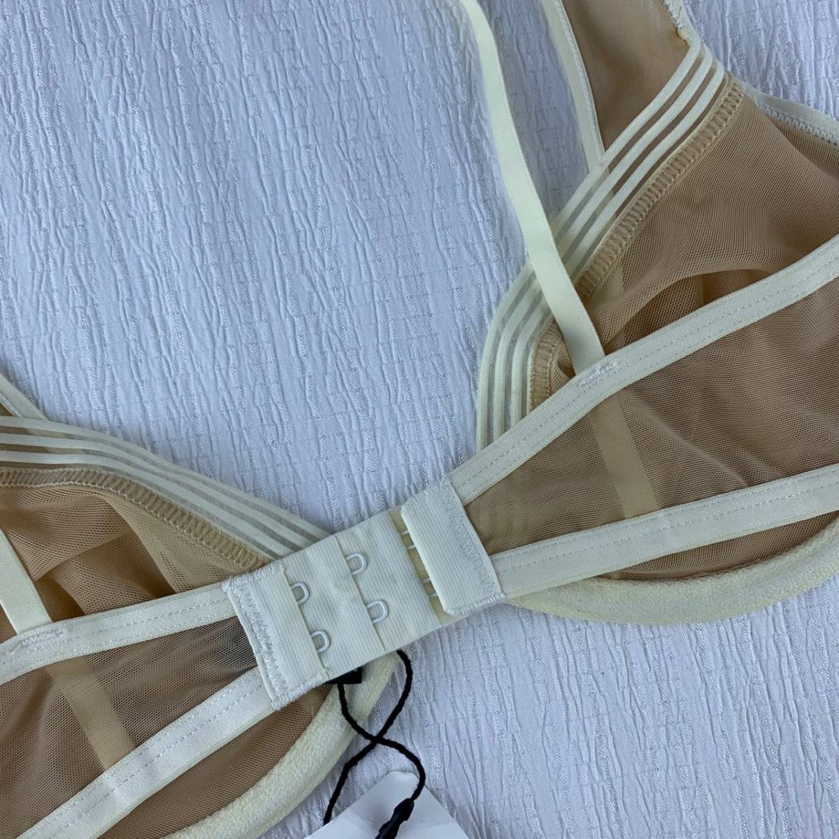Wired lace lingerie bra from janet reger - Image 2