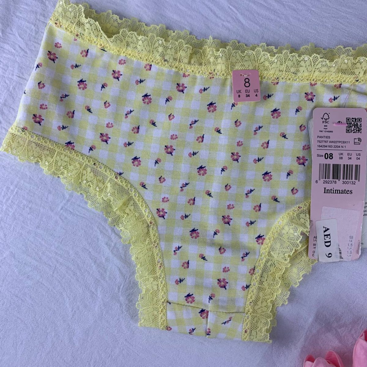 Cotton panty with lace from splash - Image 3