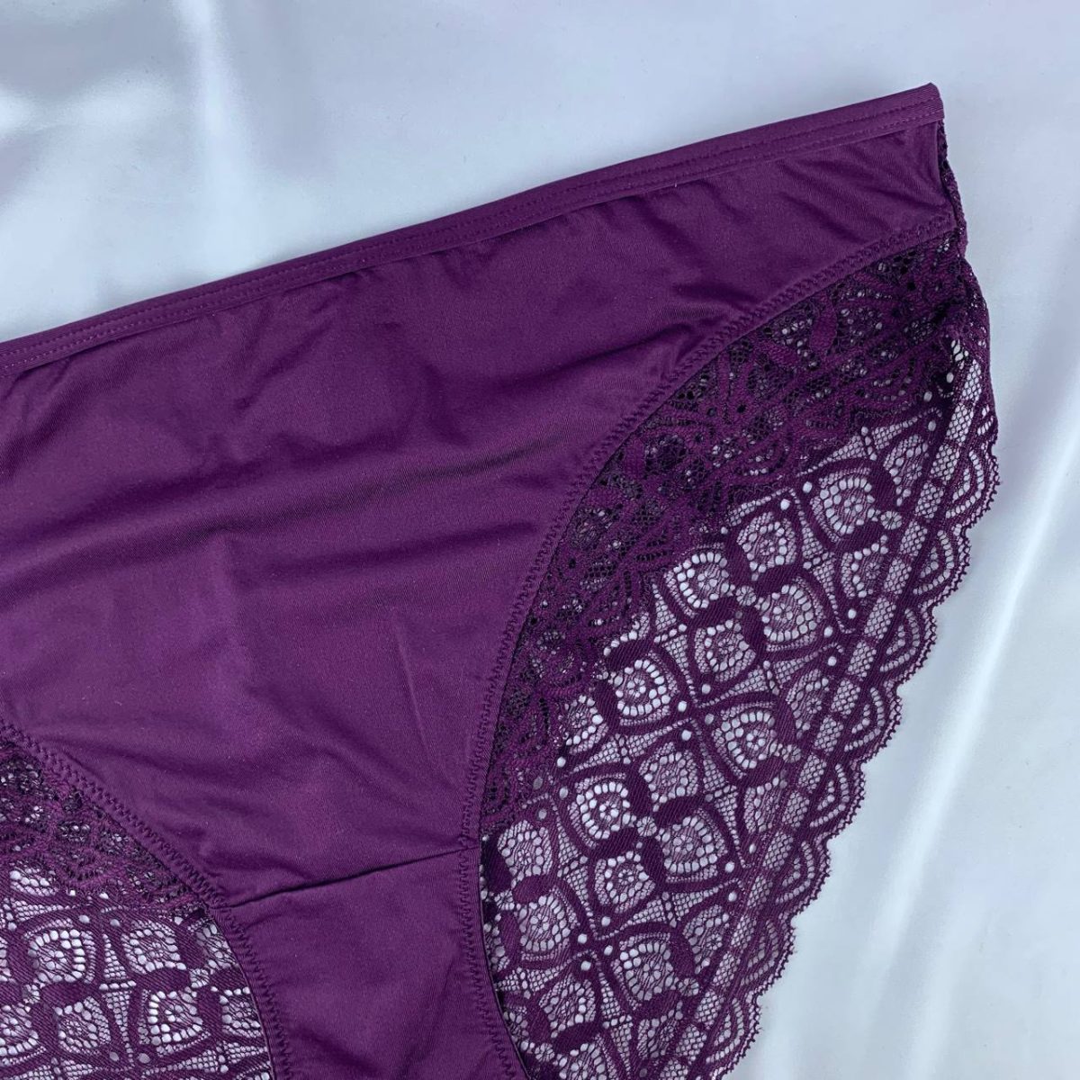 Lace lingerie panty from Gina - Image 4