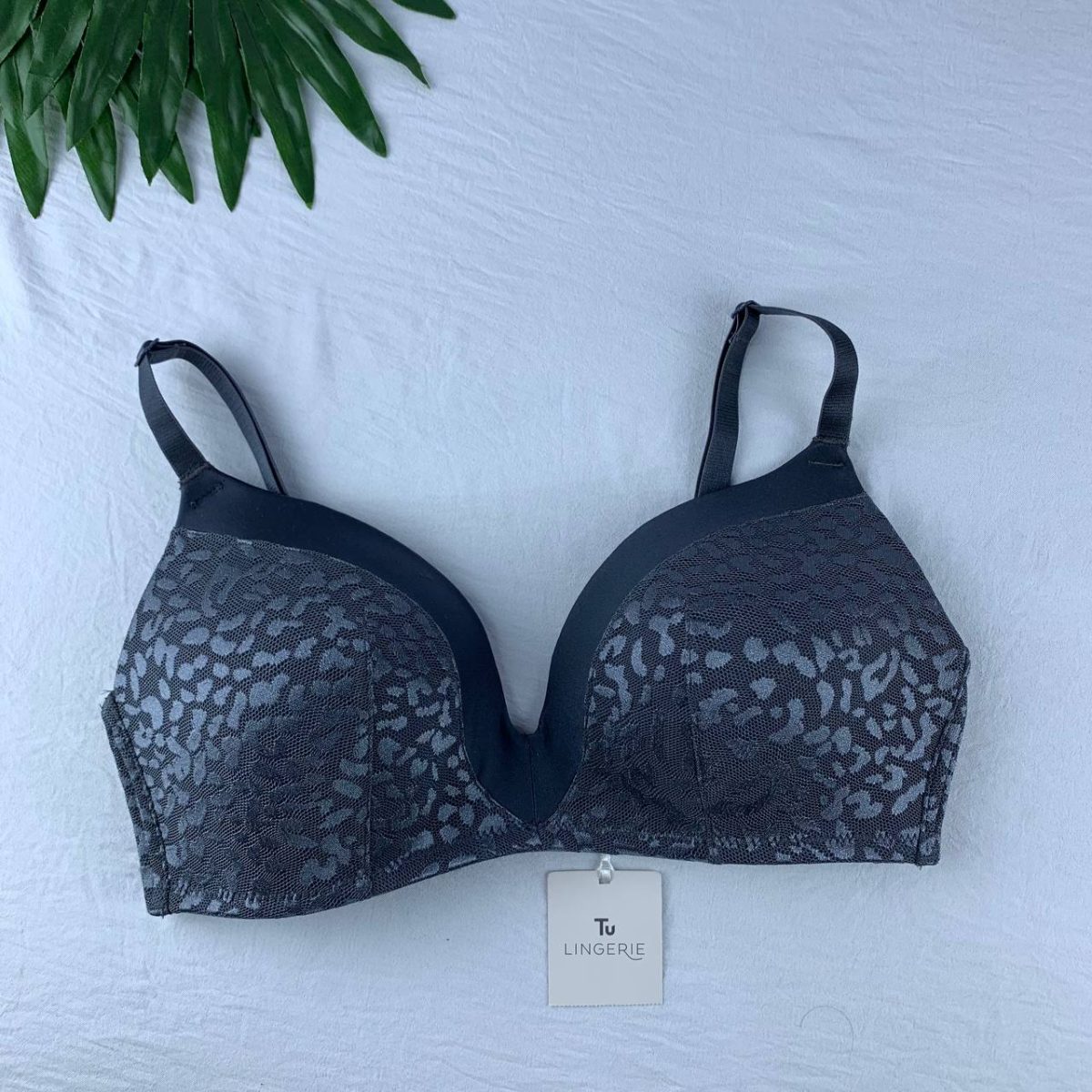 Unwired padded bra from Tu- 32D - Image 1
