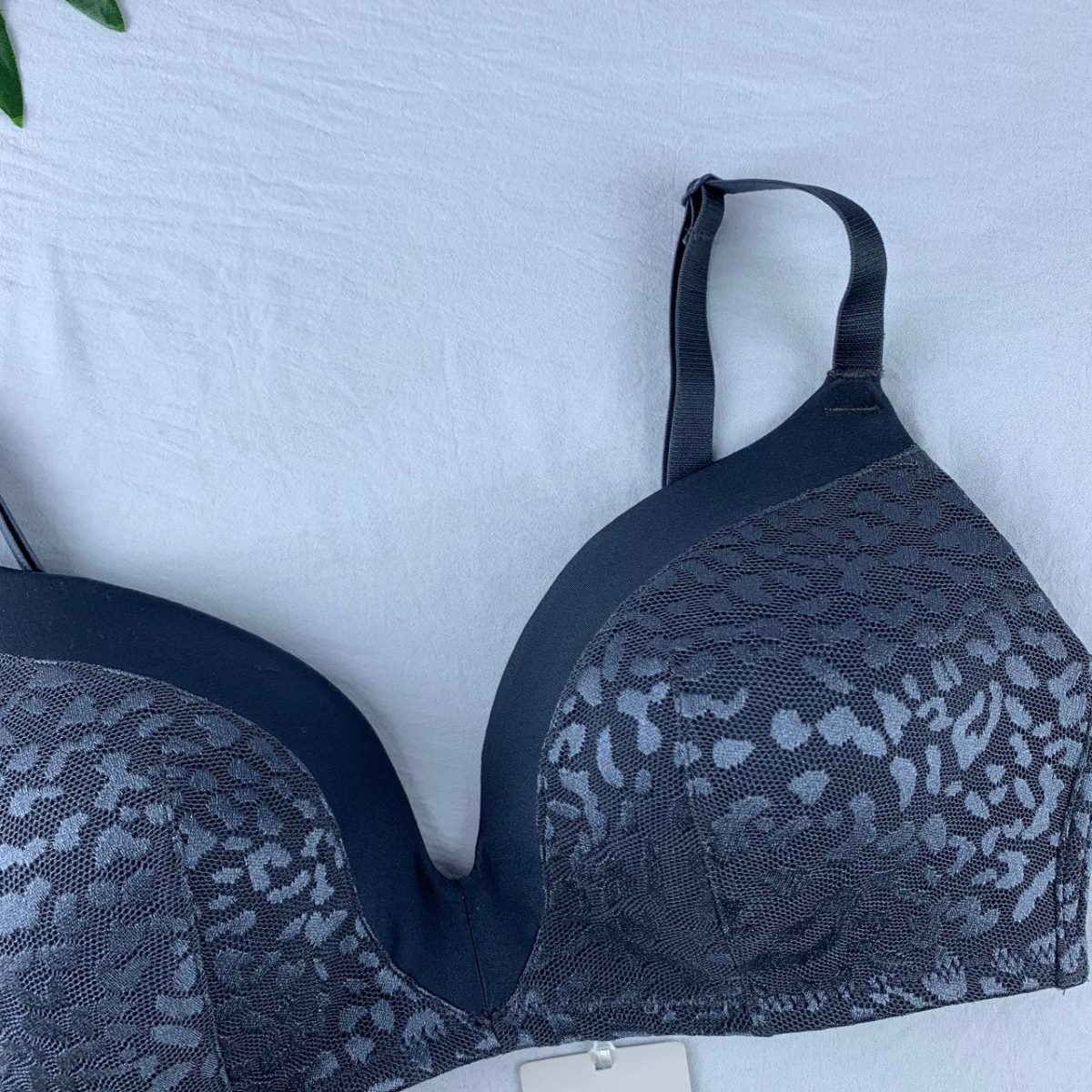 Unwired padded bra from Tu- 32D - Image 3