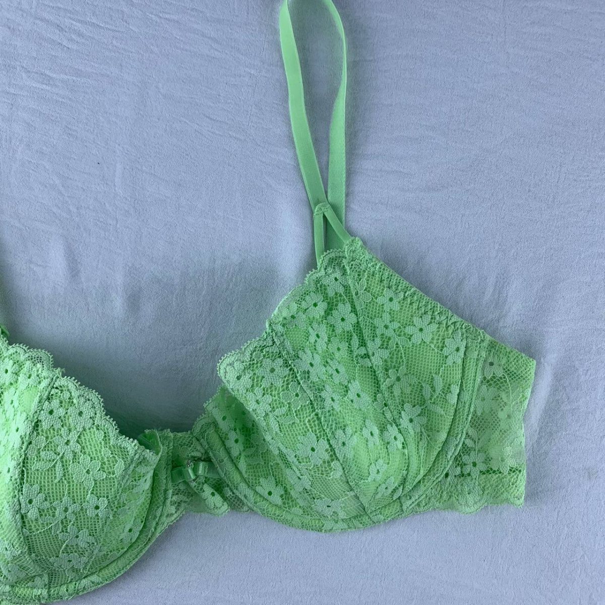 Wired padded bra from H&M- 36B - Image 4
