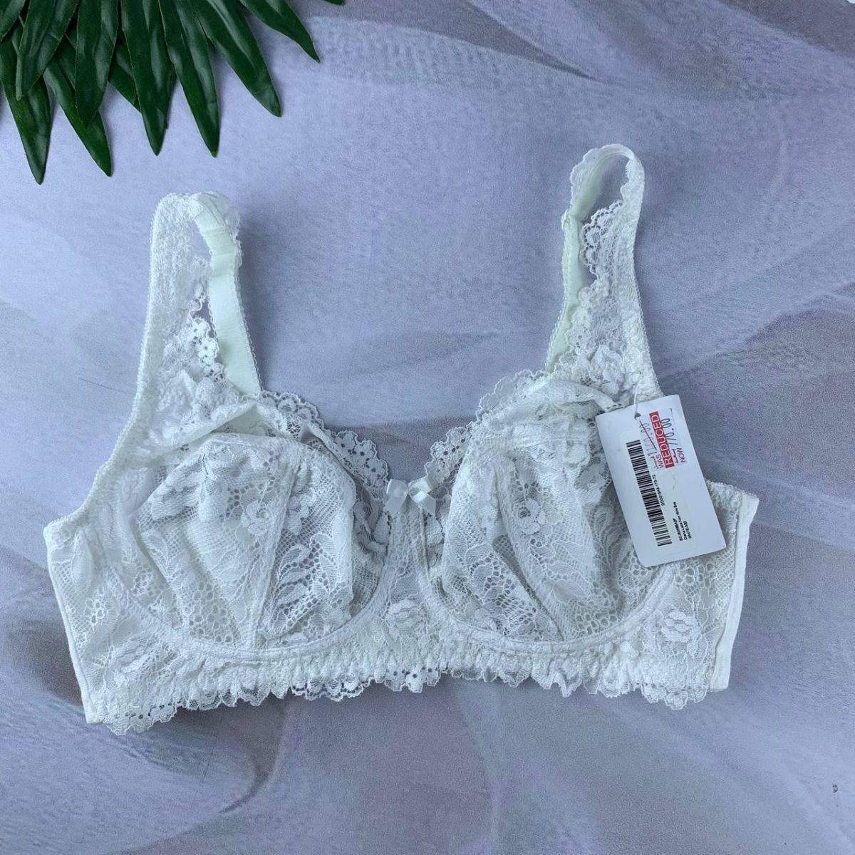 Lace lingerie bra from Debenhams-32D - Image 1