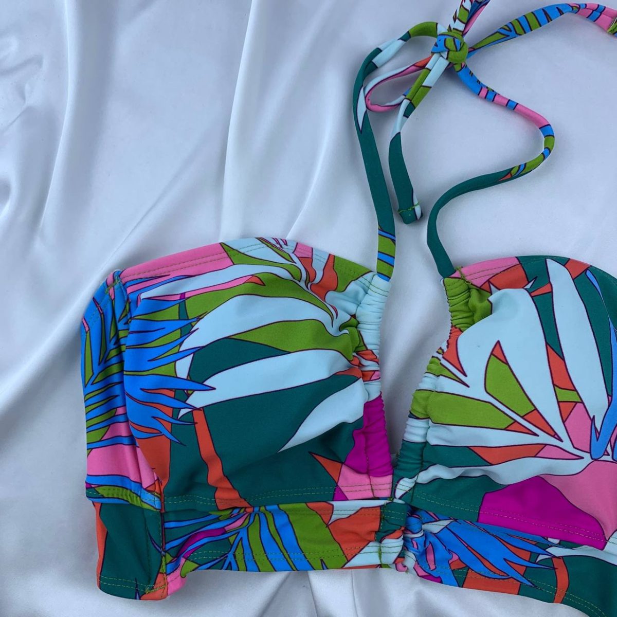 Unwired padded bikini top from Xhilaration- L - Image 4