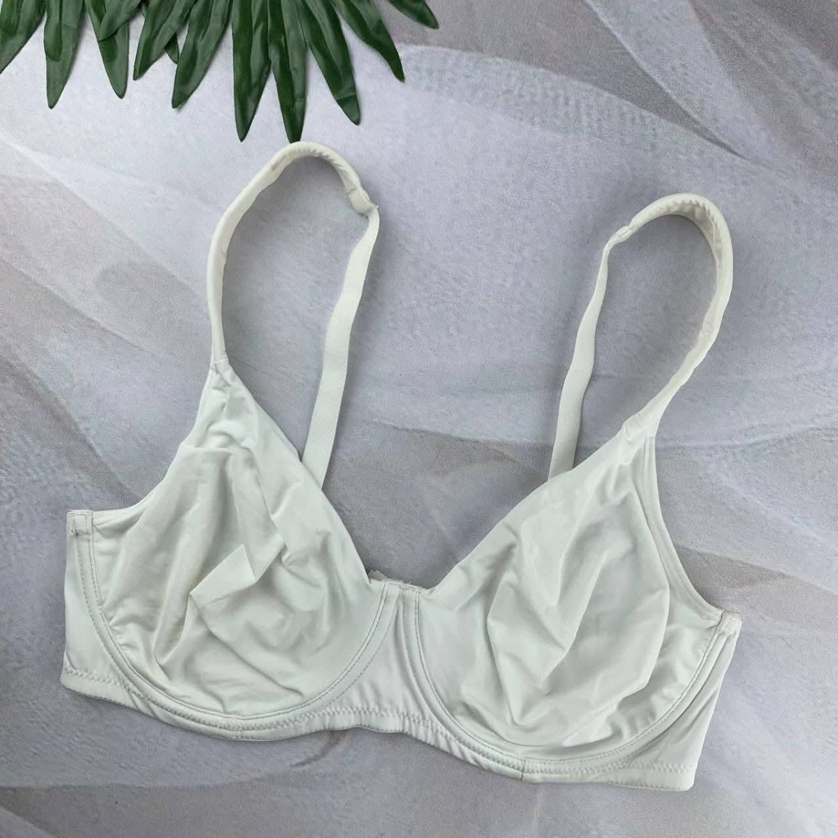 Wired Minimizer Bra from Queen tex - Image 1