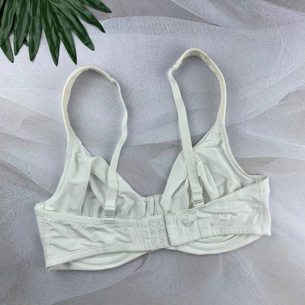 Wired Minimizer Bra from Queen tex - Image 3