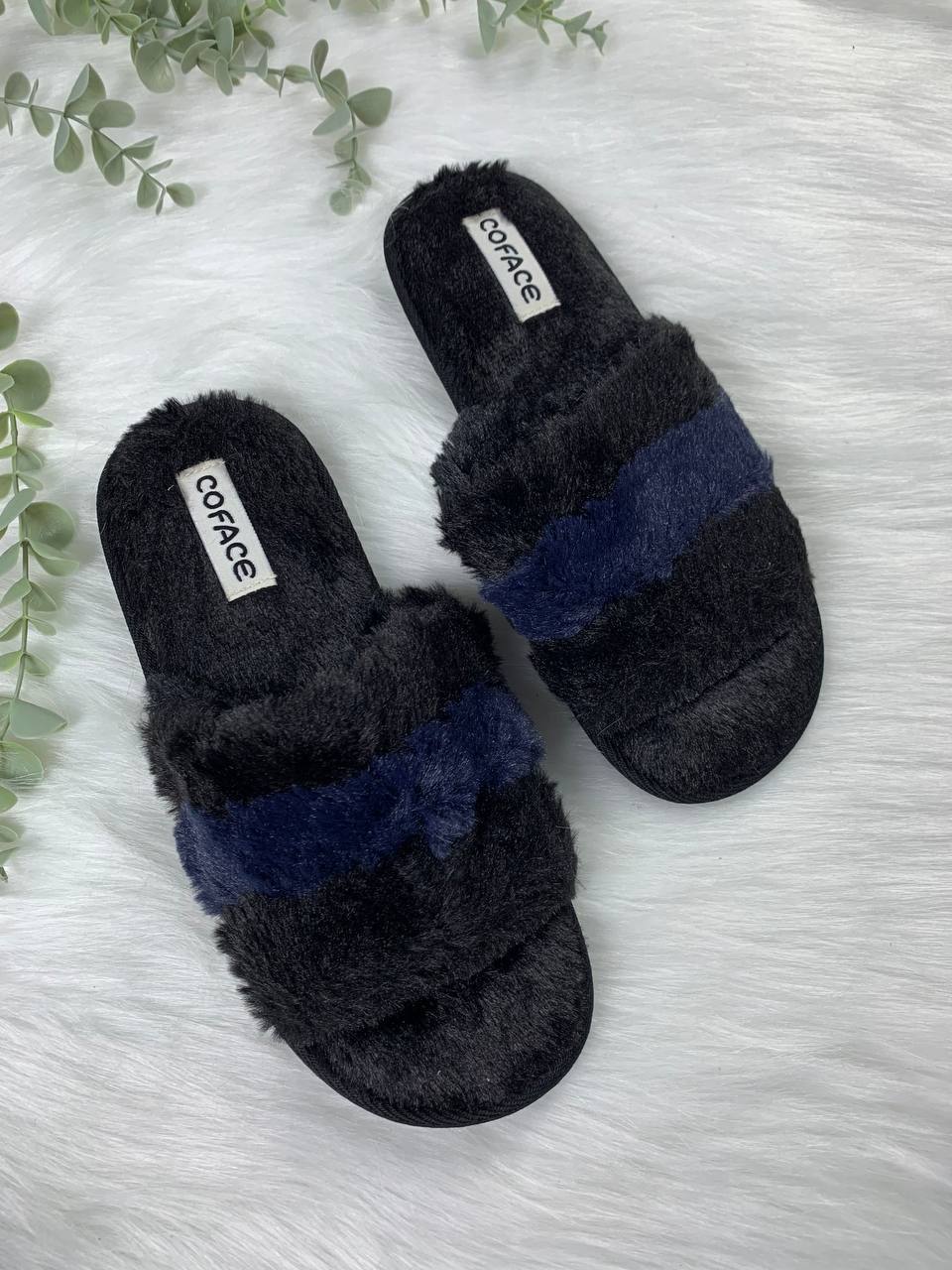 photo_2025-10-28_11-29-24 Fur slippers made in coface made in uk - Image 1