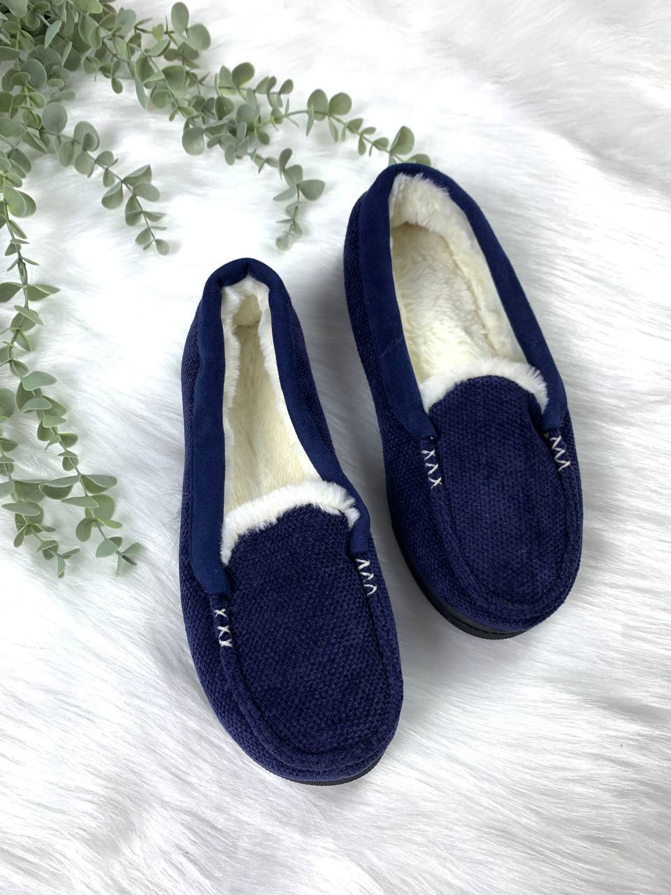 photo_2025-10-28_11-50-17 Elegant fur shoes from Rockdove - Image 1