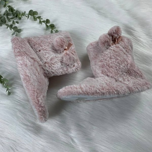 Fur boots made in Germany