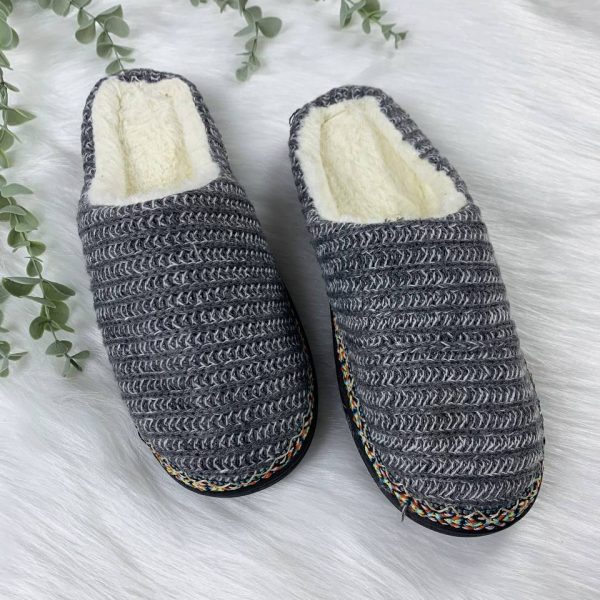 Fur cozy slippers from Rockdove