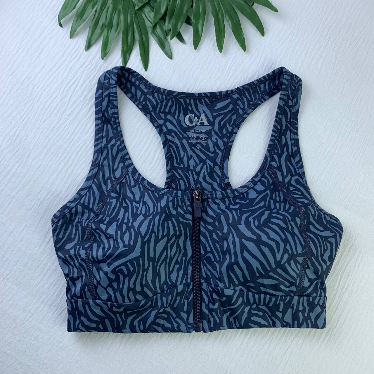 photo_2025-10-29_00-30-44 C&A Front-Zip Unwired Padded Sports Bra - Image 1