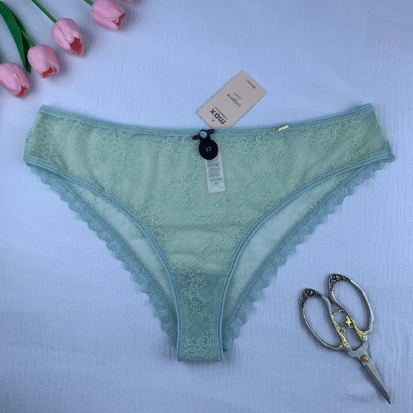 Lace panty from Max