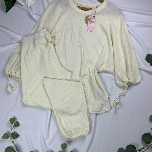 Light wool full body suit from splash