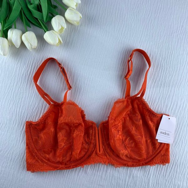 Wired minimizer bra from Auden