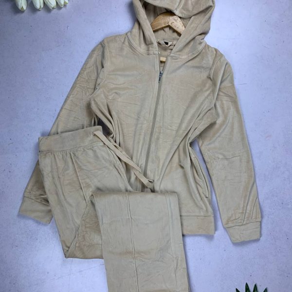 Velvet pijama set from esmara