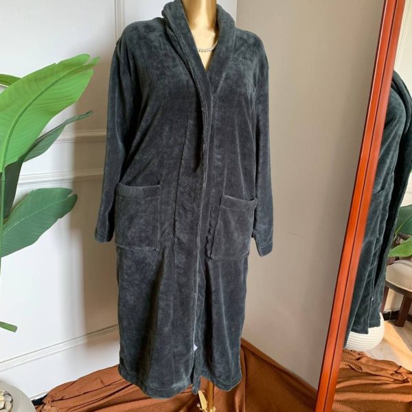 Heavy cozy fur robe made in germany without belt