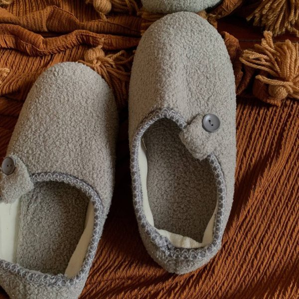 Super comfy memory foam slippers from rockdove