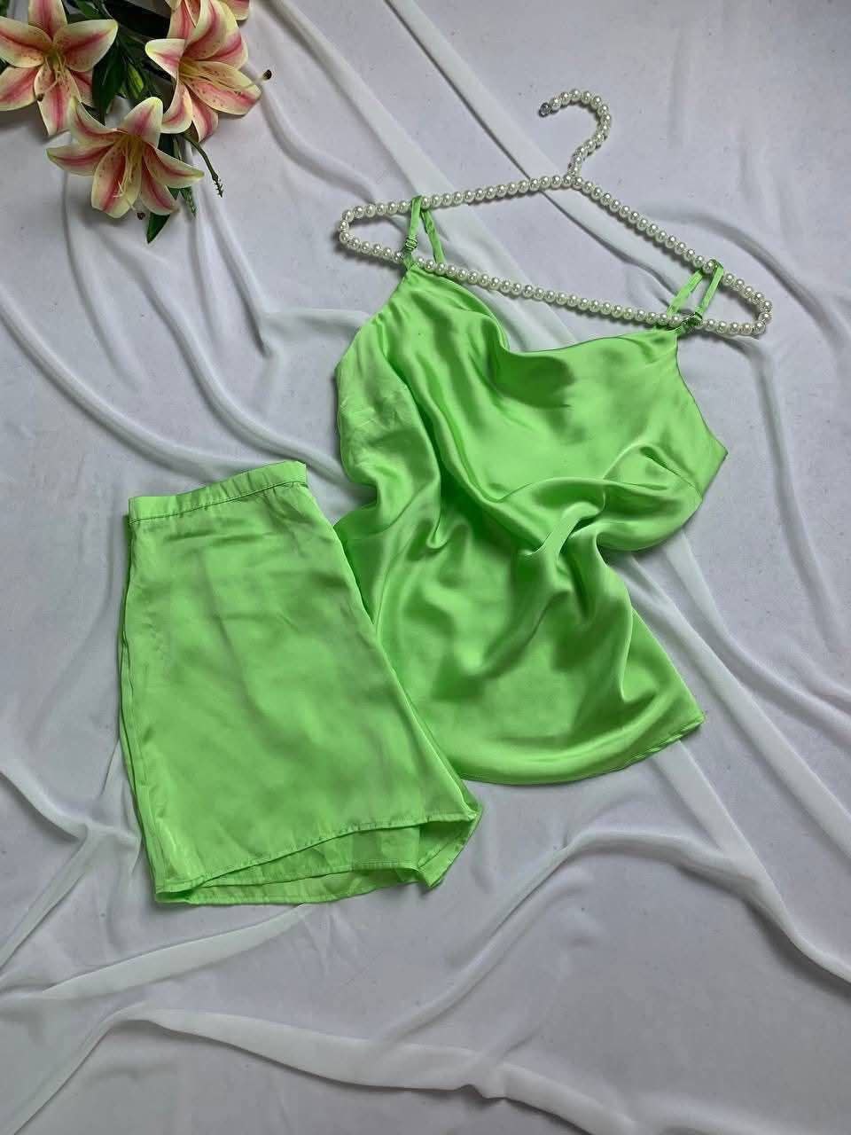 photo_2025-12-04_14-51-01 Satin hot short pijama set from Max - Image 1