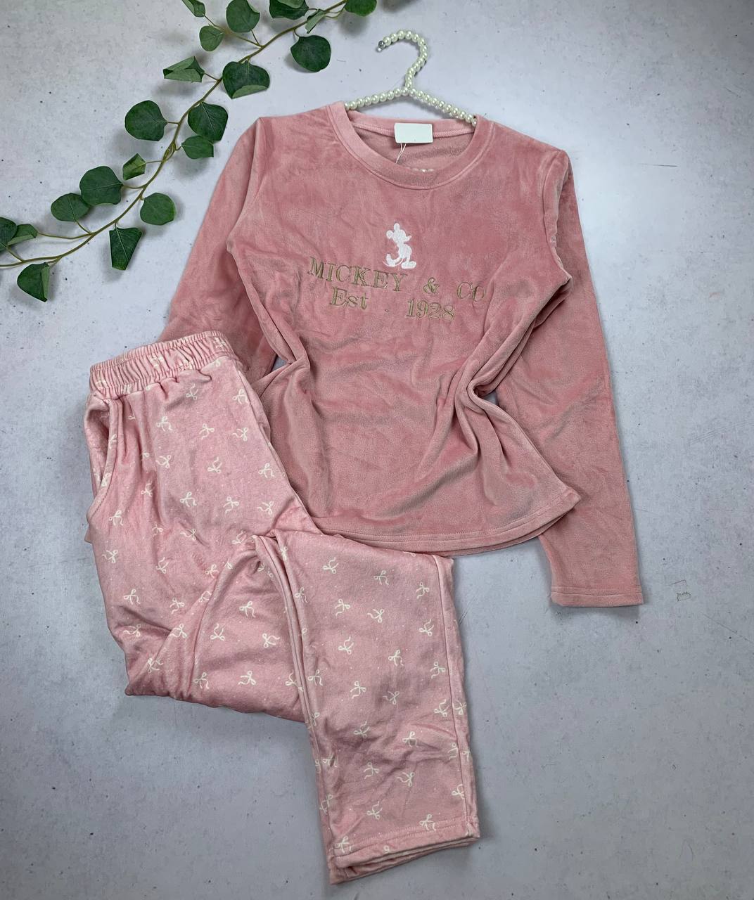 photo_2026-01-05_13-04-00 Cozy velevet pijama set turkish fabric - Image 1