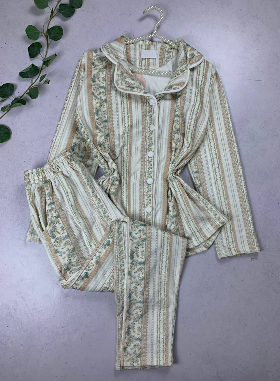 photo_2026-01-30_10-50-19 Velvet classic pijama set Turkish fabric - Image 1