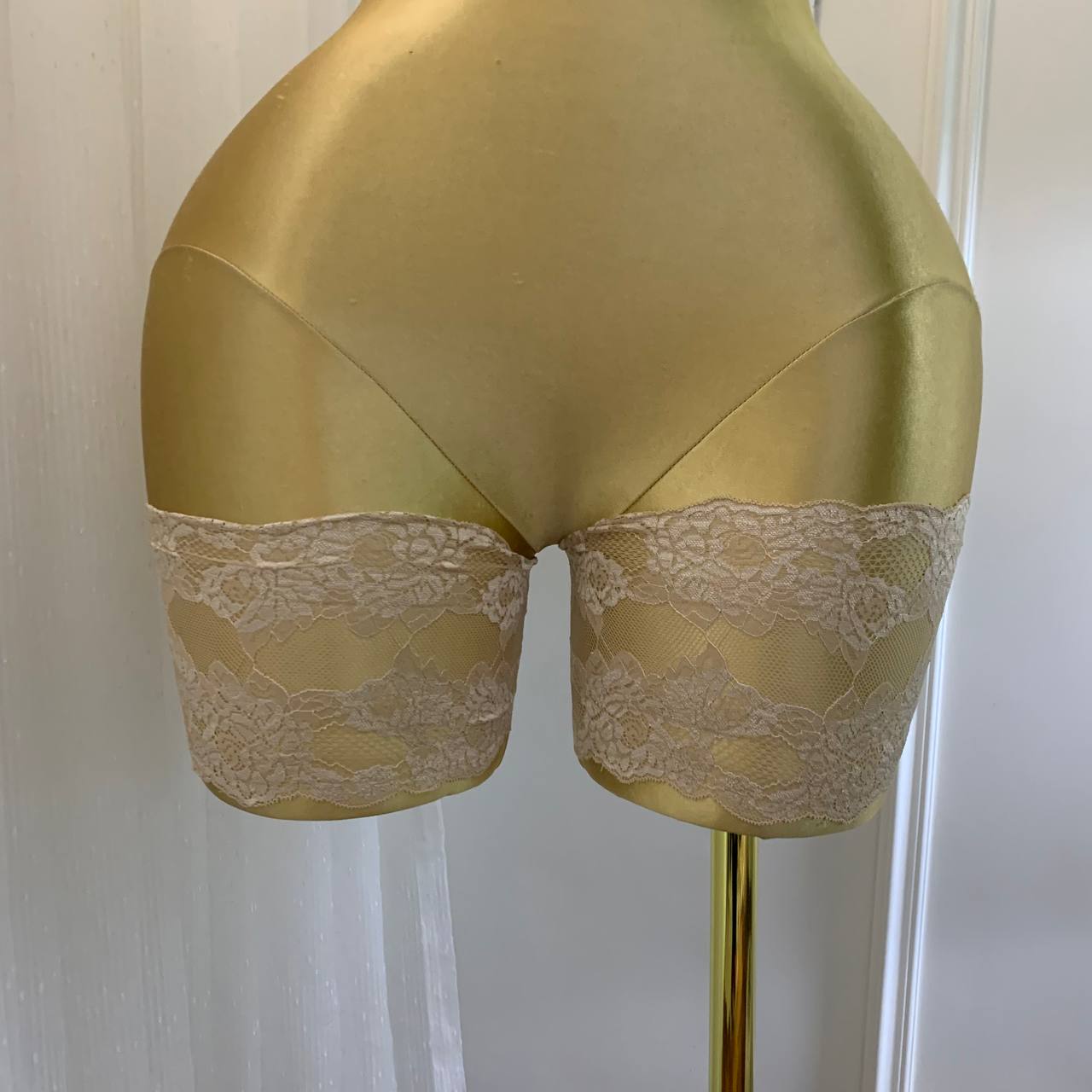 photo_2026-03-26_14-32-16 (2) Lace thigh band from Hunkemoller - Image 1