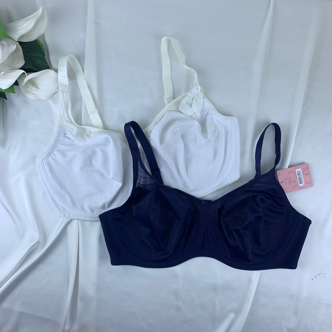 photo_2026-03-26_16-14-22 Wired minimizer full cup bra from Hunkemoller - Image 1