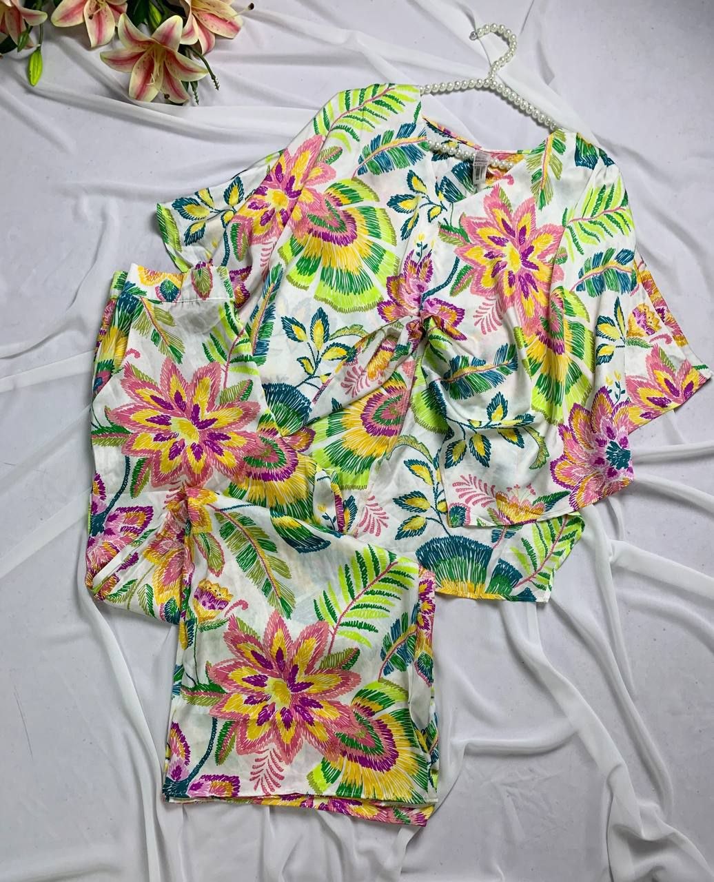 photo_2026-03-28_14-17-54 Silky satin pijama set from Max multicolored - Image 1