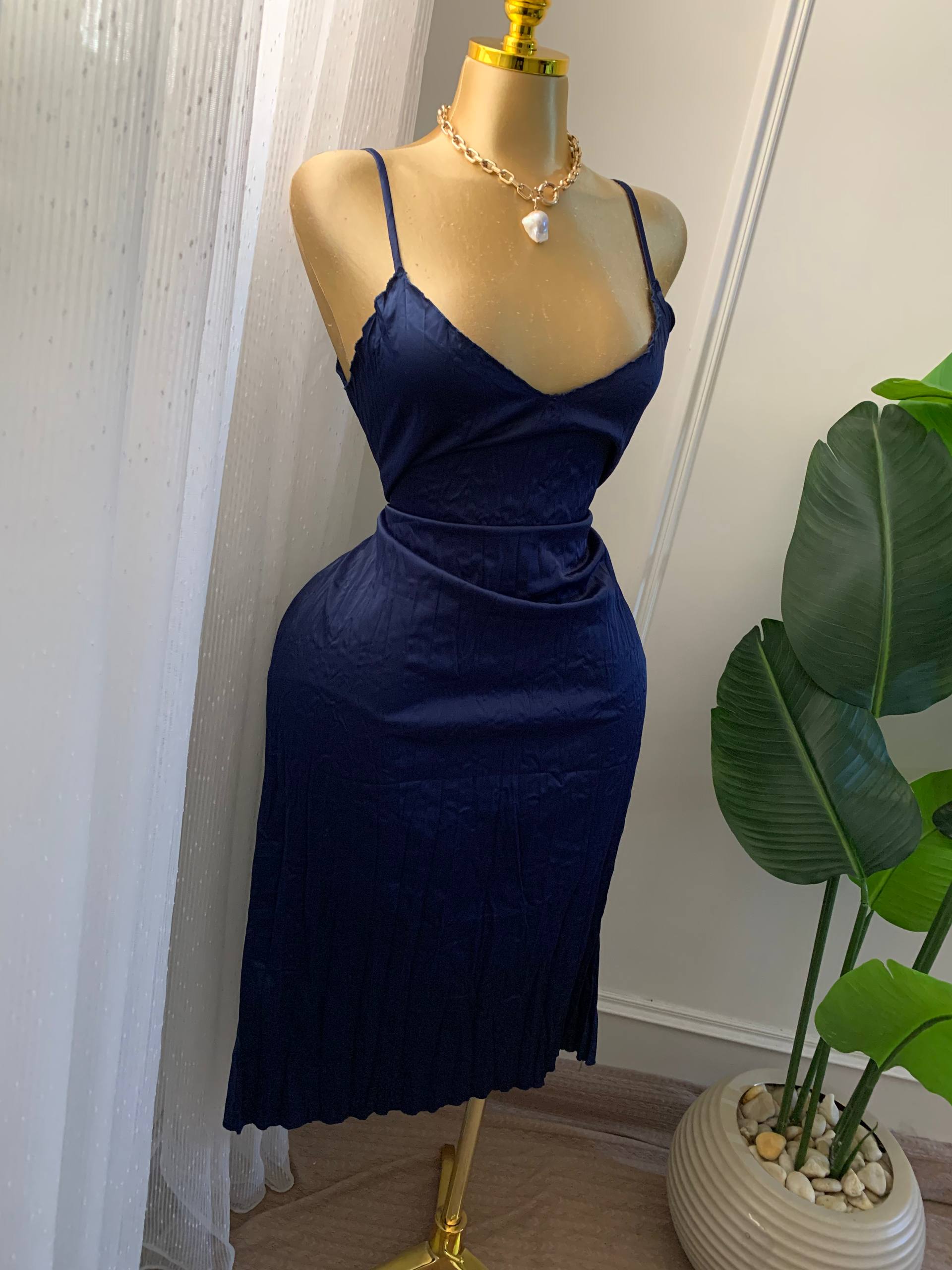 photo_2026-05-07_16-46-09 Sexyyy dark blue satin dress from Zara - Image 1